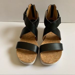 Adrienne Vittadini Sandals Size 10